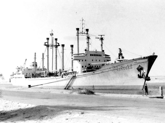 MS DRESDEN - Jungfernfahrt nach Vietnam und nun Traditionsschiff mit Museum slr-t4-305-ms-DRESDEN-as1965.jpg