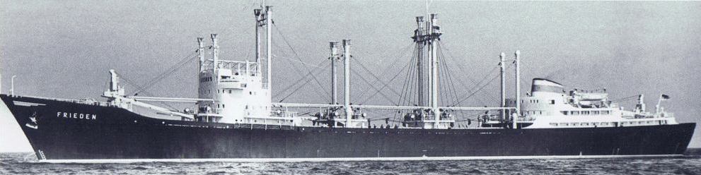 MS FRIEDEN am 9.7.1957 auf Warnemünde Reede slr-vita-t4a-10-wmdereede.jpg