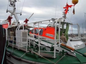 Seenotkreuzer ARKONA mit Tochterboot CASPAR arkona02.jpg