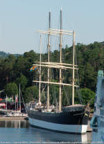 Pommern_ship_image_2005.jpg